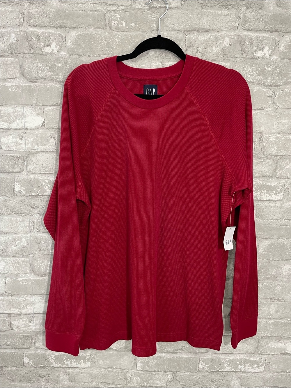 GAP Men's Long-Sleeve Waffle-Knit Raglan T-Shirt
